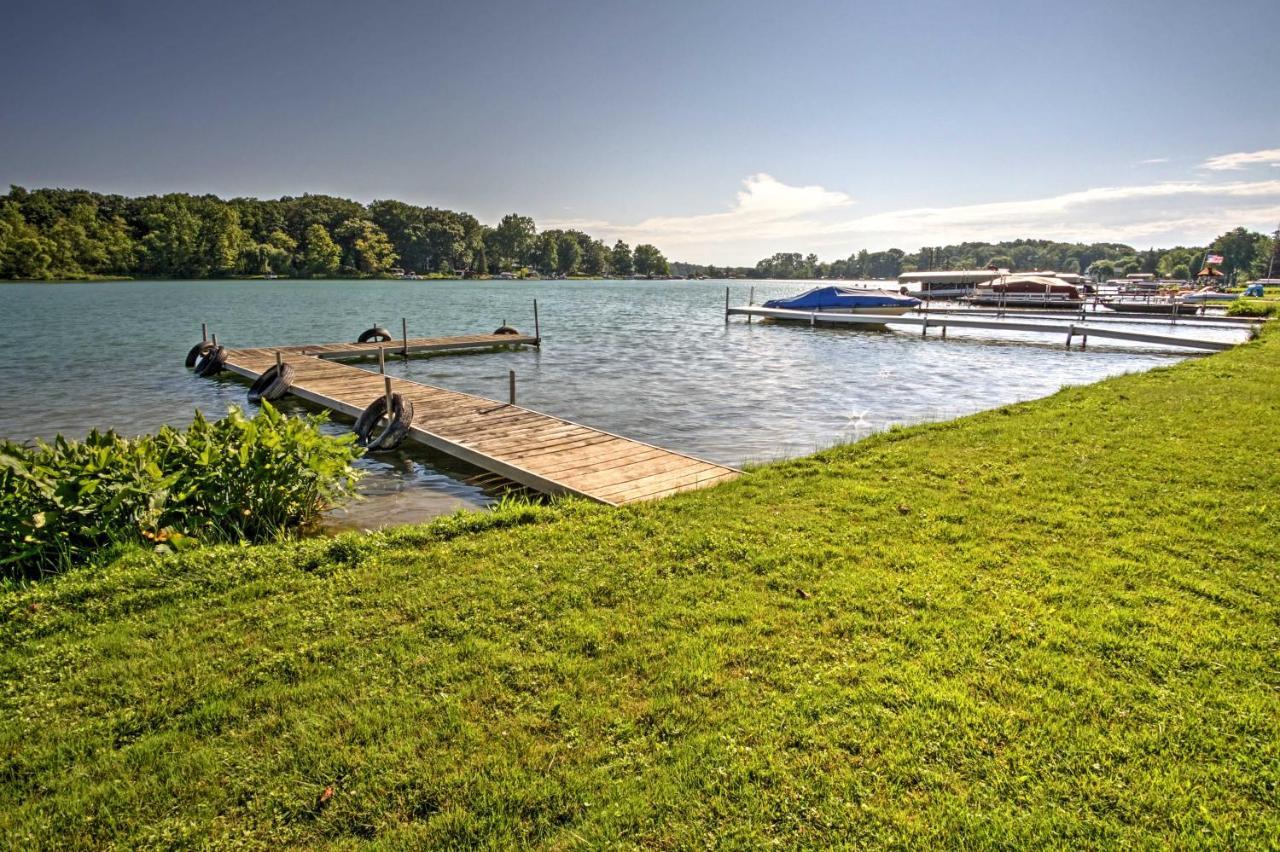 Waterfront Vandalia House With Dock On Donnell Lake! Cassopolis Exterior photo